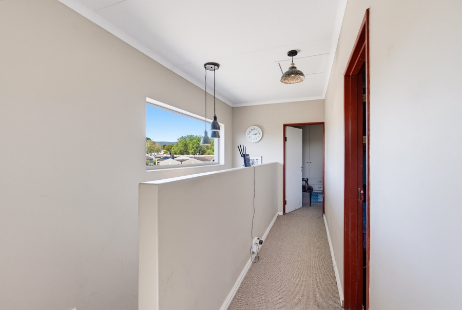 4 Bedroom Property for Sale in Edgemead Western Cape